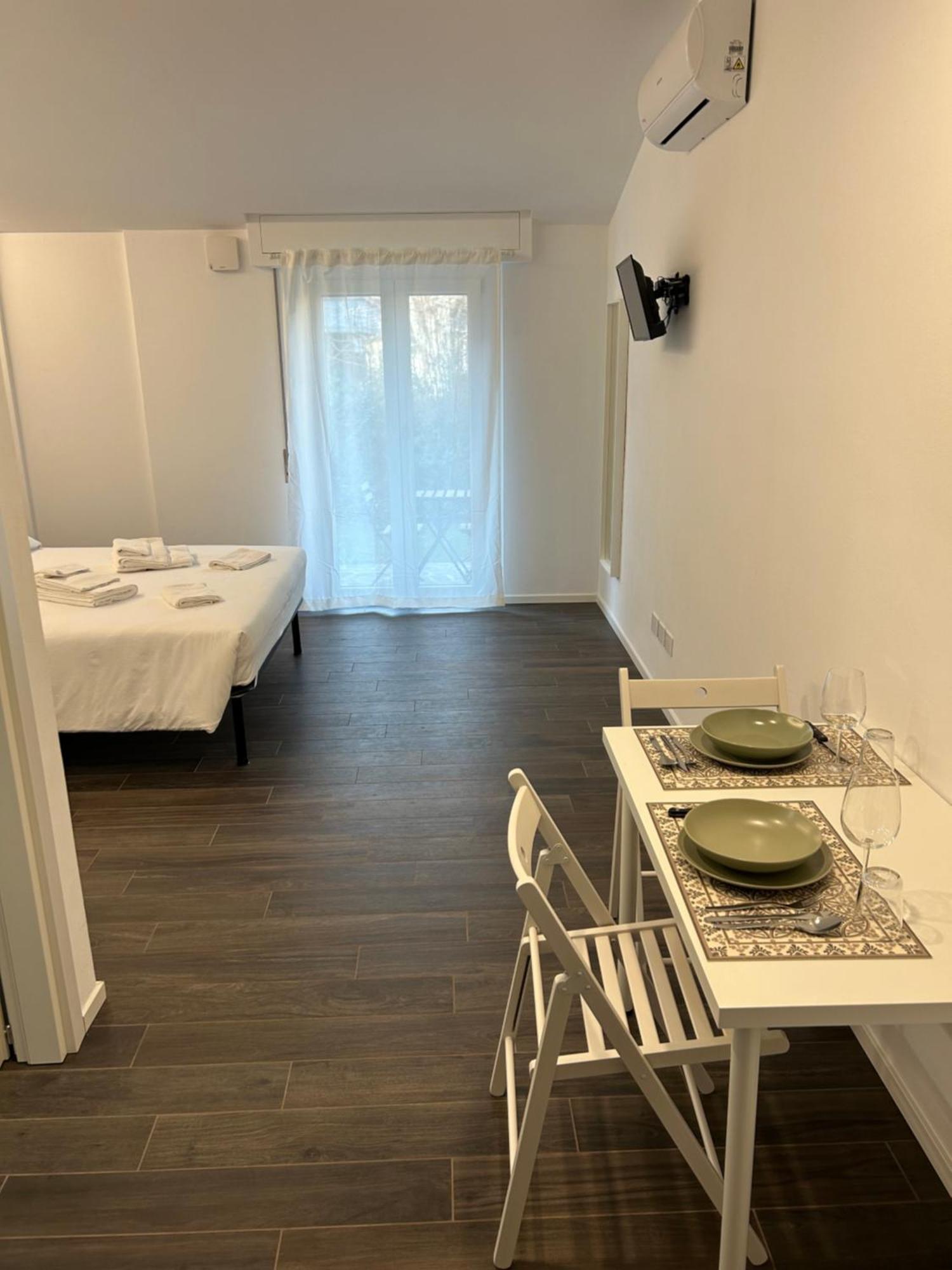 Lake Home Apartments Lipomo Экстерьер фото
