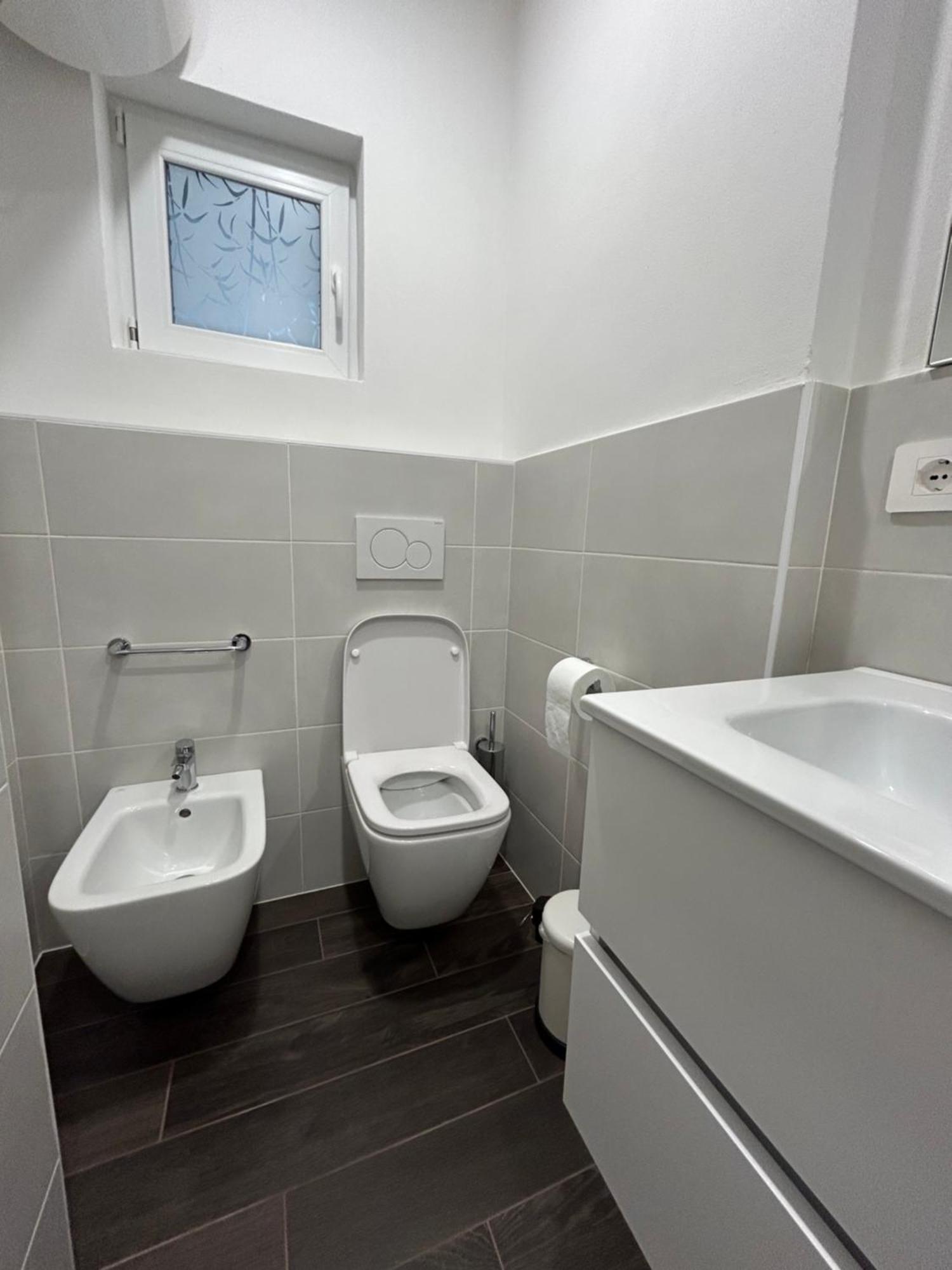 Lake Home Apartments Lipomo Экстерьер фото
